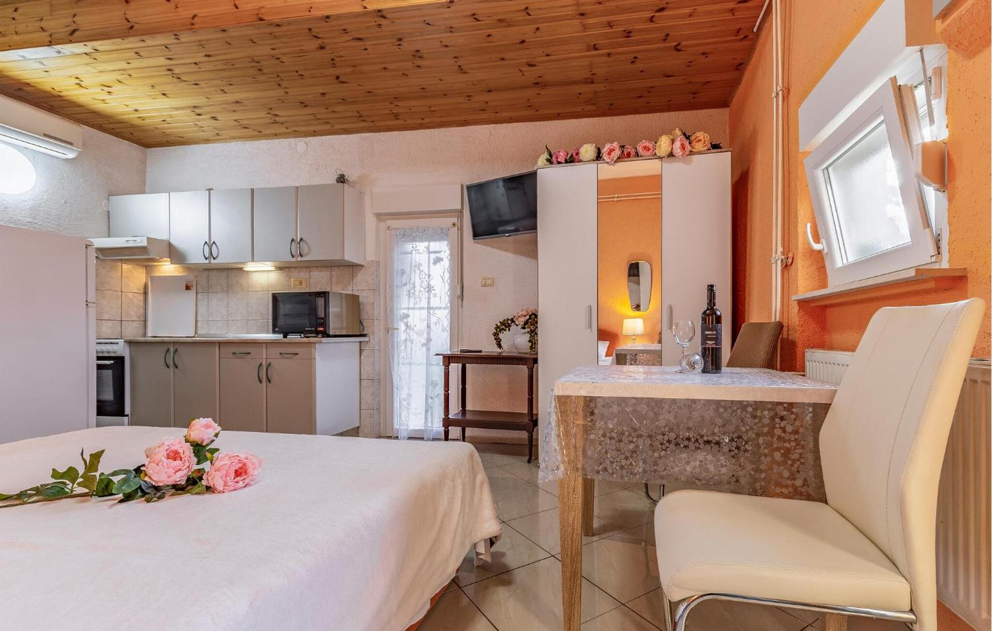 Pet Friendly Apartment In Medulin With Wifi Eksteriør bilde
